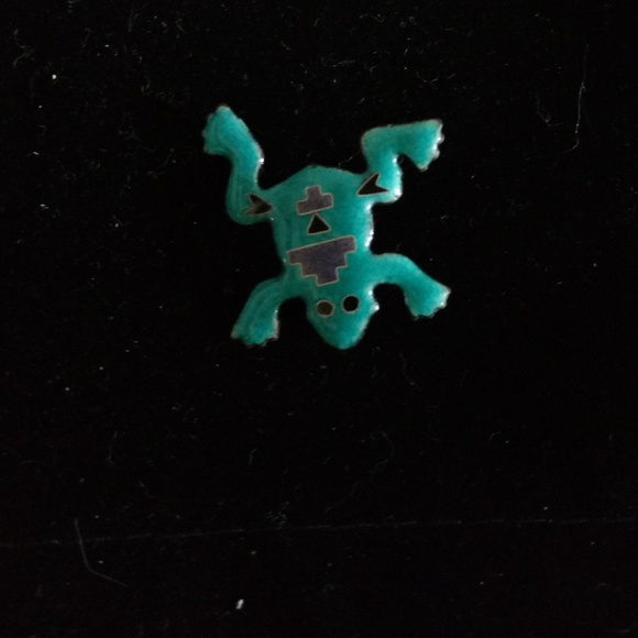 Cloisonne Frog Pin - NWOT - Handcrafted - Picture 3 of 6